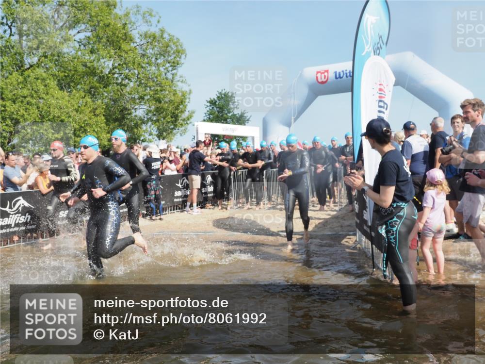 22.06.2025 - Viking Triathlon KatJ http://msf.ph/oto/8061992 22.06.2025 10:01:18 Schwimmen 38, 53, 131, 147, 173, 214, 284, 287, 311, 330, 341, 443, 444, 488, 643 meine-sportfotos.de