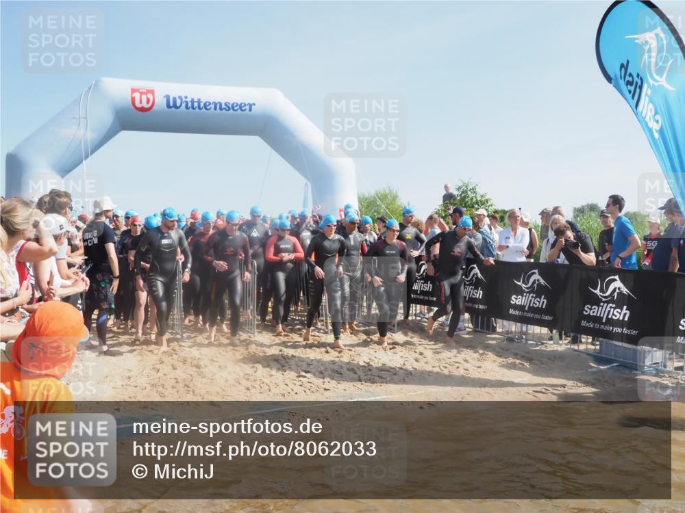 22.06.2025 - Viking Triathlon MichiJ http://msf.ph/oto/8062033 22.06.2025 10:07:25 Schwimmen 155, 213, 235, 256, 267, 273, 317, 326, 333, 342, 343, 353, 421, 425, 531 meine-sportfotos.de