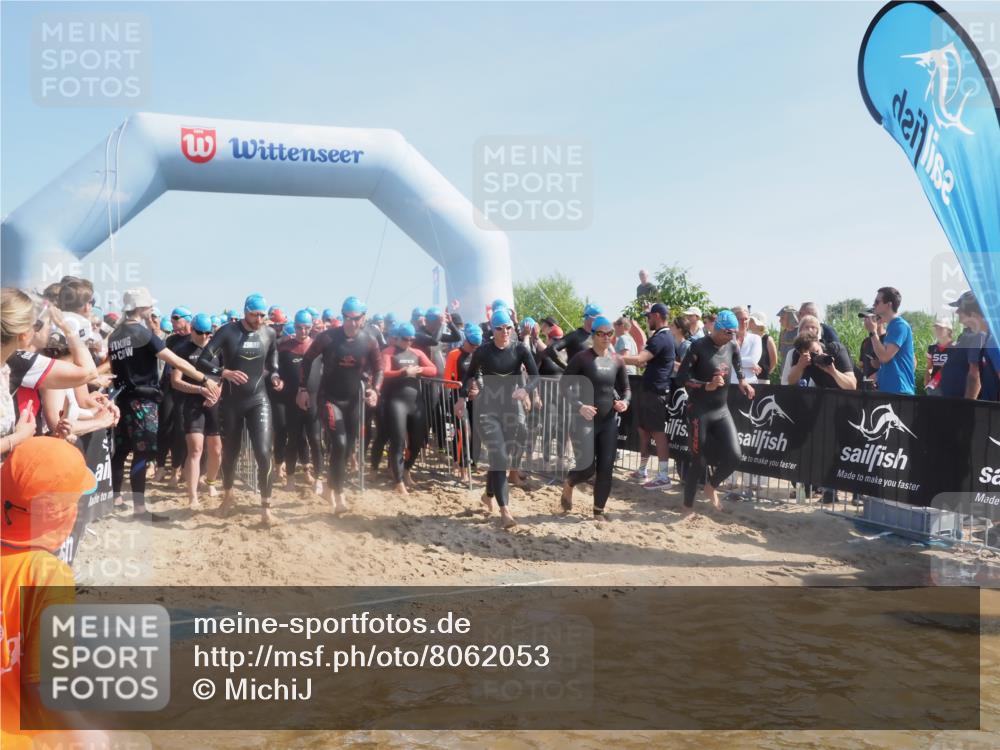22.06.2025 - Viking Triathlon MichiJ http://msf.ph/oto/8062053 22.06.2025 10:07:25 Schwimmen 155, 213, 235, 256, 267, 273, 317, 326, 333, 342, 343, 353, 421, 425, 531 meine-sportfotos.de