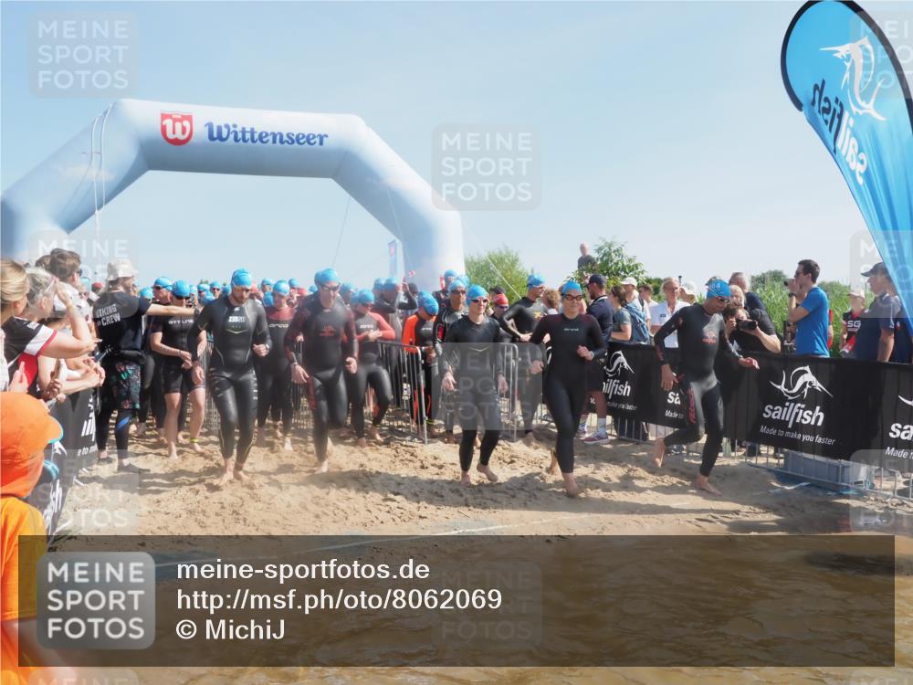 22.06.2025 - Viking Triathlon MichiJ http://msf.ph/oto/8062069 22.06.2025 10:07:25 Schwimmen 155, 213, 235, 256, 267, 273, 317, 326, 333, 342, 343, 353, 421, 425, 531 meine-sportfotos.de