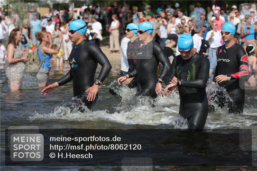22.06.2025 - Viking Triathlon H.Heesch http://msf.ph/oto/8062120 22.06.2025 10:05:07 Schwimmen 94, 197, 232, 291, 362, 386, 388, 395, 407, 416, 423, 500, 605, 620, 627 meine-sportfotos.de