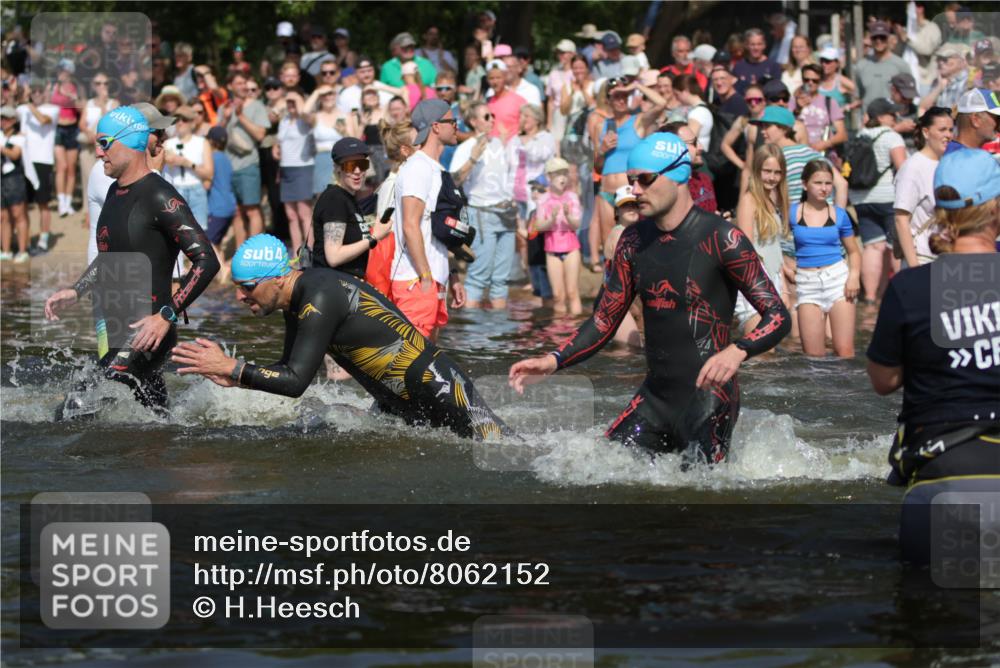 22.06.2025 - Viking Triathlon H.Heesch http://msf.ph/oto/8062152 22.06.2025 10:05:12 Schwimmen 94, 171, 172, 232, 291, 346, 386, 388, 389, 395, 407, 418, 500, 605, 627 meine-sportfotos.de