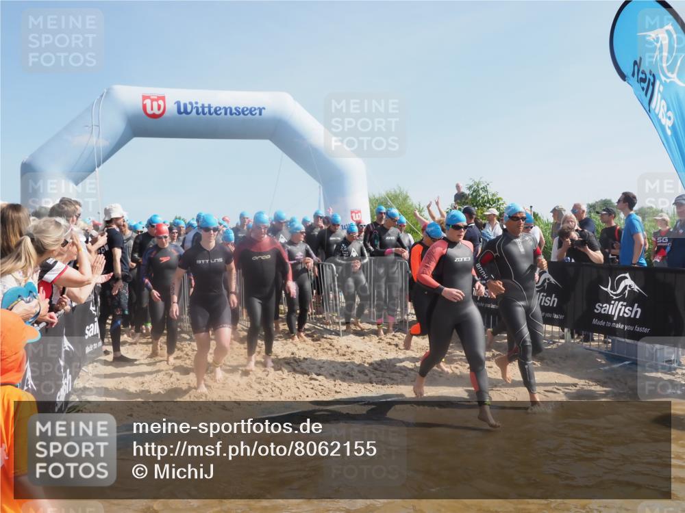 22.06.2025 - Viking Triathlon MichiJ http://msf.ph/oto/8062155 22.06.2025 10:07:31 Schwimmen 23, 121, 155, 213, 235, 256, 270, 285, 317, 342, 343, 353, 421, 476, 484, 531, 615 meine-sportfotos.de
