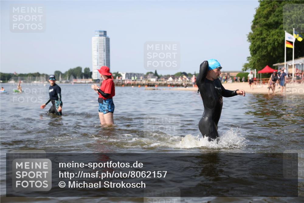 22.06.2025 - Viking Triathlon Michael Strokosch http://msf.ph/oto/8062157 22.06.2025 10:27:40 Schwimmen 1, 176, 198, 230, 272, 534, 611 meine-sportfotos.de