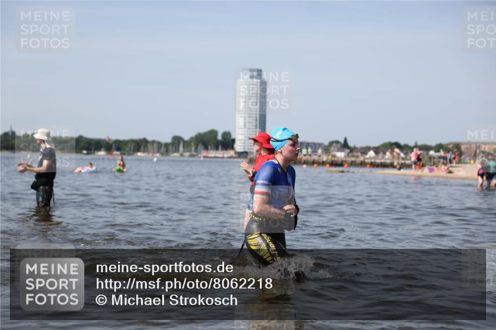 22.06.2025 - Viking Triathlon Michael Strokosch http://msf.ph/oto/8062218 22.06.2025 10:27:49 Schwimmen 14, 90, 176, 178, 196, 198, 230, 289, 534, 616 meine-sportfotos.de