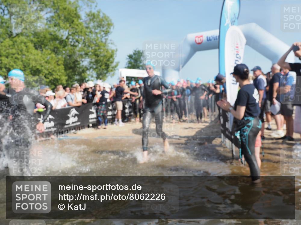 22.06.2025 - Viking Triathlon KatJ http://msf.ph/oto/8062226 22.06.2025 10:01:24 Schwimmen 38, 99, 203, 216, 224, 237, 284, 287, 311, 381, 393, 643 meine-sportfotos.de