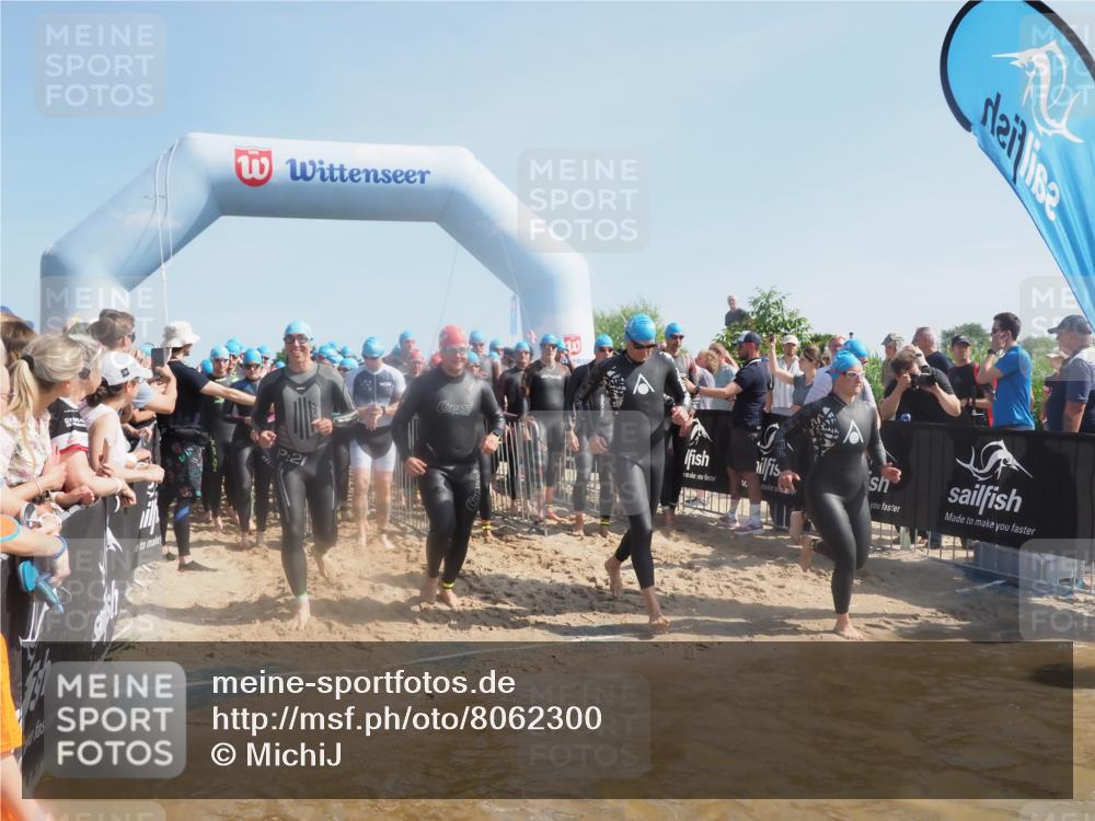 22.06.2025 - Viking Triathlon MichiJ http://msf.ph/oto/8062300 22.06.2025 10:07:40 Schwimmen 16, 23, 102, 121, 143, 263, 270, 285, 363, 436, 476, 484, 503, 547, 615, 621, 624 meine-sportfotos.de