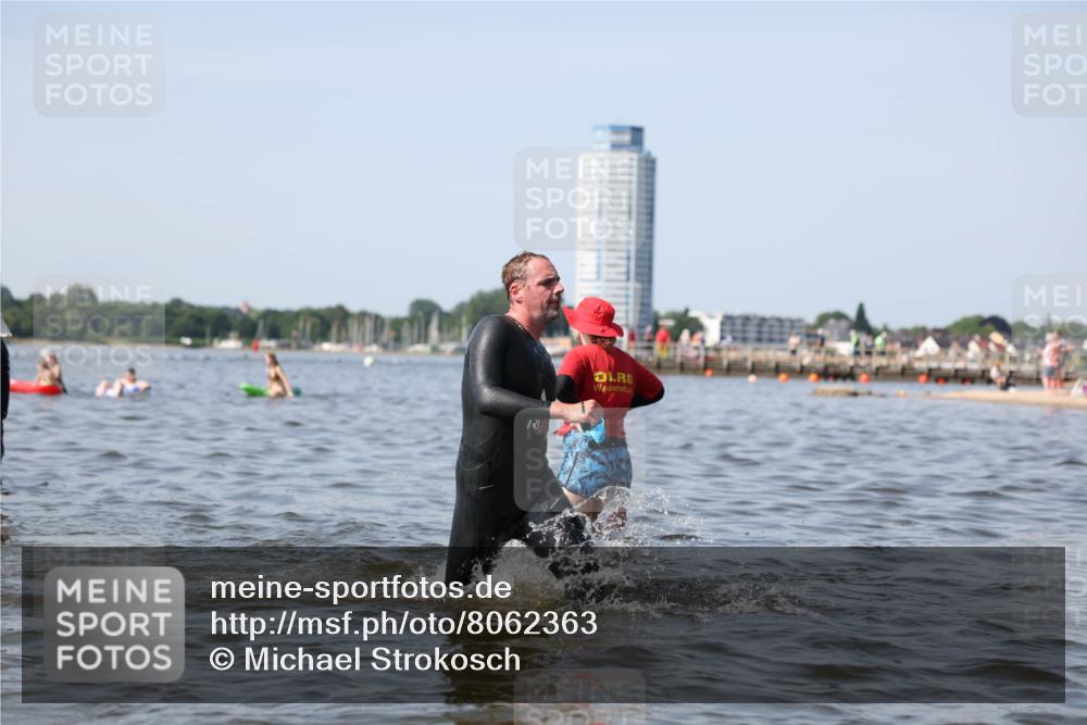 22.06.2025 - Viking Triathlon Michael Strokosch http://msf.ph/oto/8062363 22.06.2025 10:28:08 Schwimmen 14, 178, 196, 289, 367, 401 meine-sportfotos.de
