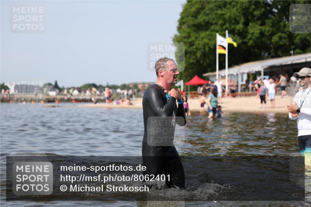 22.06.2025 - Viking Triathlon Michael Strokosch http://msf.ph/oto/8062401 22.06.2025 10:28:10 Schwimmen 14, 178, 367, 401 meine-sportfotos.de