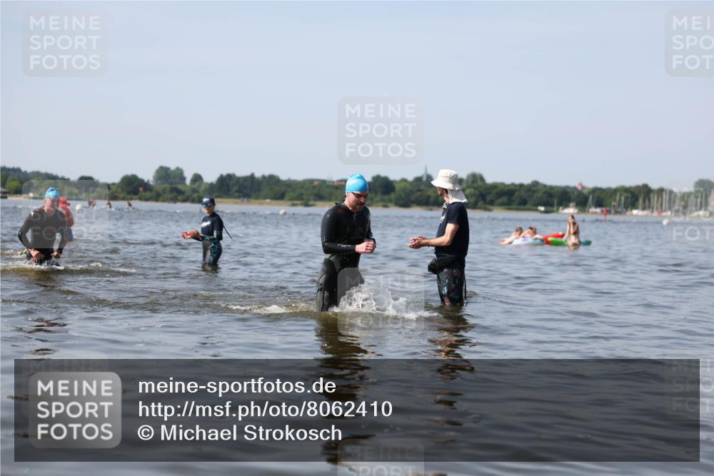 22.06.2025 - Viking Triathlon Michael Strokosch http://msf.ph/oto/8062410 22.06.2025 10:28:39 Schwimmen 258, 301, 368 meine-sportfotos.de