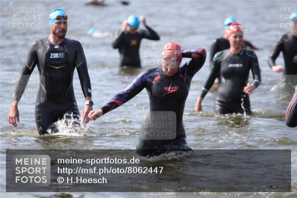 22.06.2025 - Viking Triathlon H.Heesch http://msf.ph/oto/8062447 22.06.2025 10:45:52 Schwimmen 95, 217, 342, 360, 372, 425, 468, 519, 525, 615, 621, 633 meine-sportfotos.de
