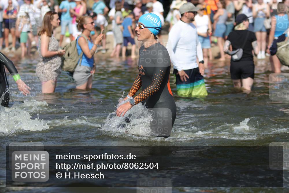 22.06.2025 - Viking Triathlon H.Heesch http://msf.ph/oto/8062504 22.06.2025 10:06:00 Schwimmen 68, 144, 169, 249, 269, 390, 397, 441, 442, 460, 465, 489, 508, 644 meine-sportfotos.de