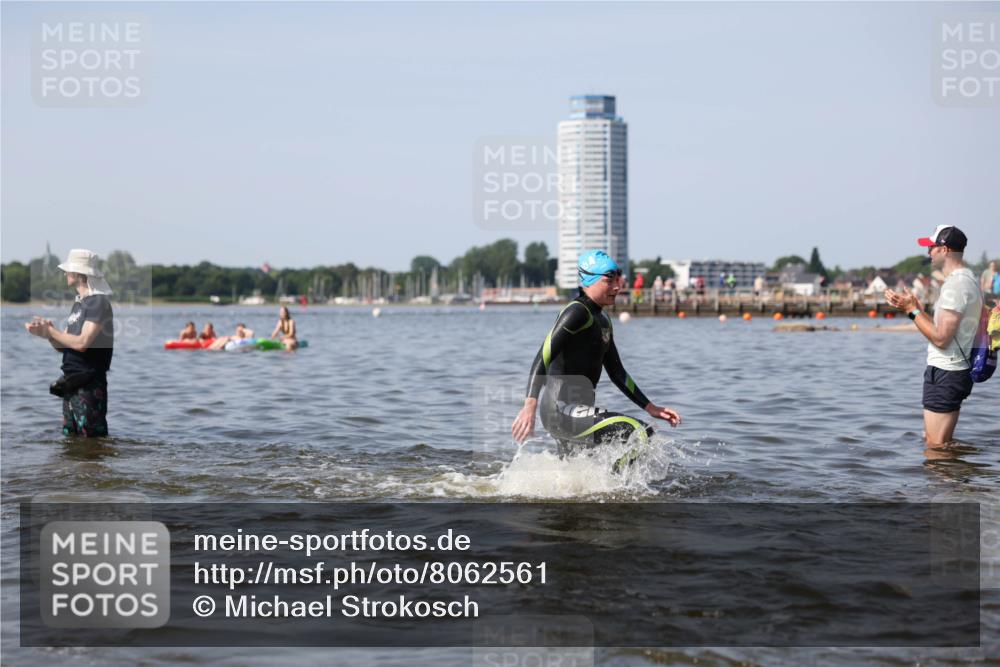 22.06.2025 - Viking Triathlon Michael Strokosch http://msf.ph/oto/8062561 22.06.2025 10:28:52 Schwimmen 15, 152, 258, 301, 368, 384, 414, 443, 604, 628 meine-sportfotos.de
