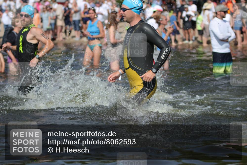 22.06.2025 - Viking Triathlon H.Heesch http://msf.ph/oto/8062593 22.06.2025 10:06:16 Schwimmen 39, 41, 60, 84, 110, 117, 153, 191, 266, 325, 385, 440, 446, 487, 535 meine-sportfotos.de