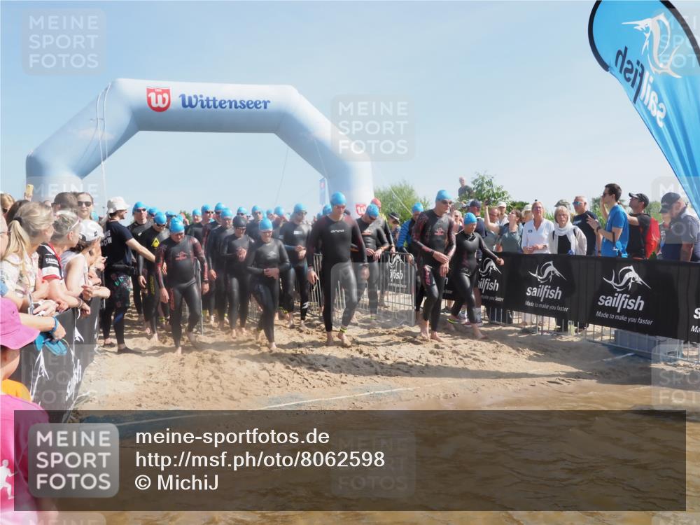 22.06.2025 - Viking Triathlon MichiJ http://msf.ph/oto/8062598 22.06.2025 10:08:01 Schwimmen 31, 130, 206, 268, 292, 308, 412, 422, 452, 466, 523, 543, 647, 650 meine-sportfotos.de