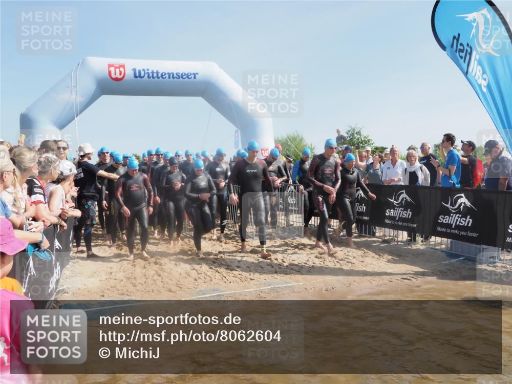 22.06.2025 - Viking Triathlon MichiJ http://msf.ph/oto/8062604 22.06.2025 10:08:01 Schwimmen 31, 130, 206, 268, 292, 308, 412, 422, 452, 466, 523, 543, 647, 650 meine-sportfotos.de