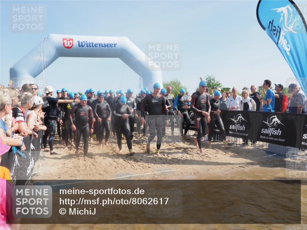 22.06.2025 - Viking Triathlon MichiJ http://msf.ph/oto/8062617 22.06.2025 10:08:01 Schwimmen 31, 130, 206, 268, 292, 308, 412, 422, 452, 466, 523, 543, 647, 650 meine-sportfotos.de
