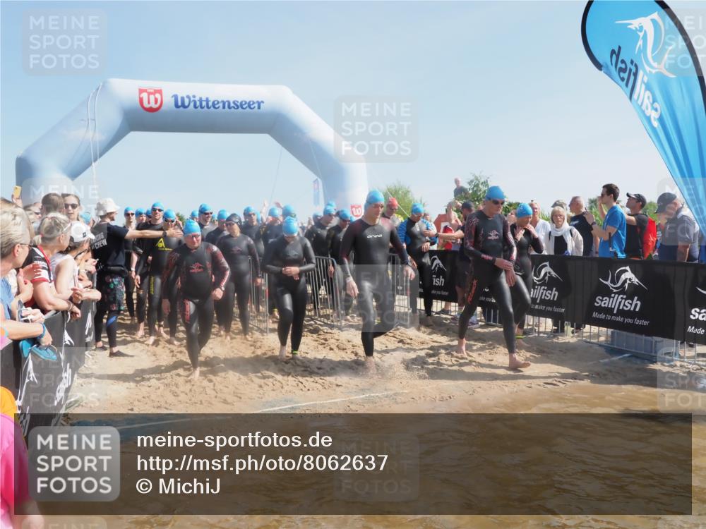 22.06.2025 - Viking Triathlon MichiJ http://msf.ph/oto/8062637 22.06.2025 10:08:02 Schwimmen 31, 130, 206, 268, 292, 308, 412, 422, 452, 466, 523, 543, 647, 650 meine-sportfotos.de