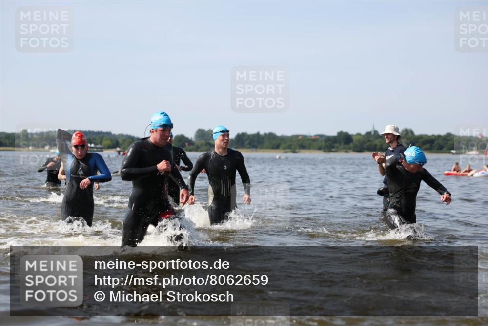 22.06.2025 - Viking Triathlon Michael Strokosch http://msf.ph/oto/8062659 22.06.2025 10:29:00 Schwimmen 7, 12, 15, 152, 200, 310, 384, 414, 443, 604, 628 meine-sportfotos.de