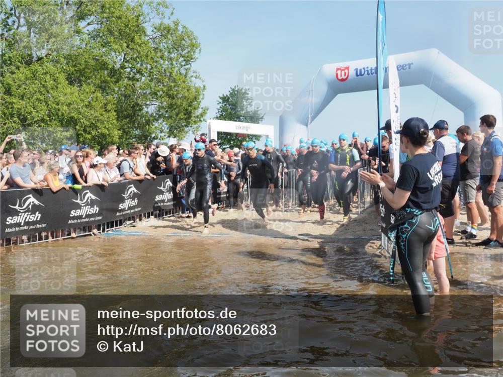 22.06.2025 - Viking Triathlon KatJ http://msf.ph/oto/8062683 22.06.2025 10:01:42 Schwimmen 19, 33, 170, 272, 310, 320, 344, 399, 438, 461, 496, 507, 555, 604, 626 meine-sportfotos.de