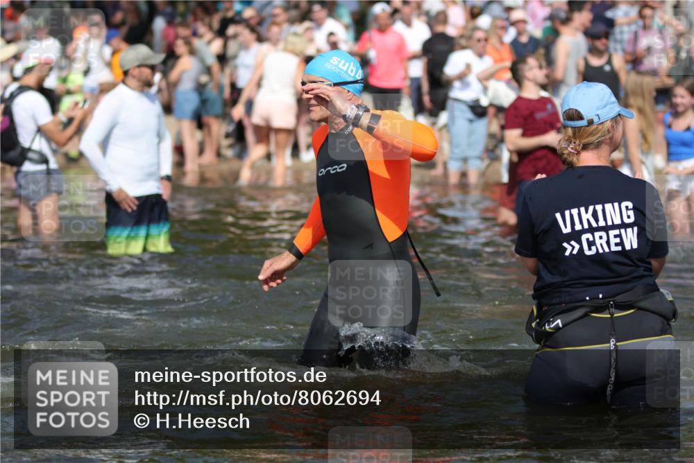 22.06.2025 - Viking Triathlon H.Heesch http://msf.ph/oto/8062694 22.06.2025 10:06:41 Schwimmen 44, 74, 93, 109, 159, 165, 205, 217, 219, 257, 282, 358, 376, 501, 625 meine-sportfotos.de