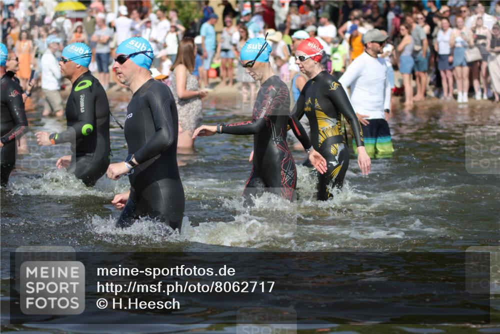 22.06.2025 - Viking Triathlon H.Heesch http://msf.ph/oto/8062717 22.06.2025 10:06:46 Schwimmen 44, 66, 74, 159, 165, 217, 219, 257, 282, 290, 318, 337, 501, 525, 625 meine-sportfotos.de
