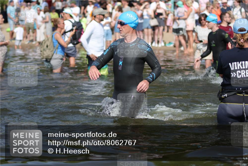 22.06.2025 - Viking Triathlon H.Heesch http://msf.ph/oto/8062767 22.06.2025 10:06:57 Schwimmen 66, 183, 244, 290, 318, 321, 337, 369, 467, 468, 479, 494, 498, 525, 533 meine-sportfotos.de