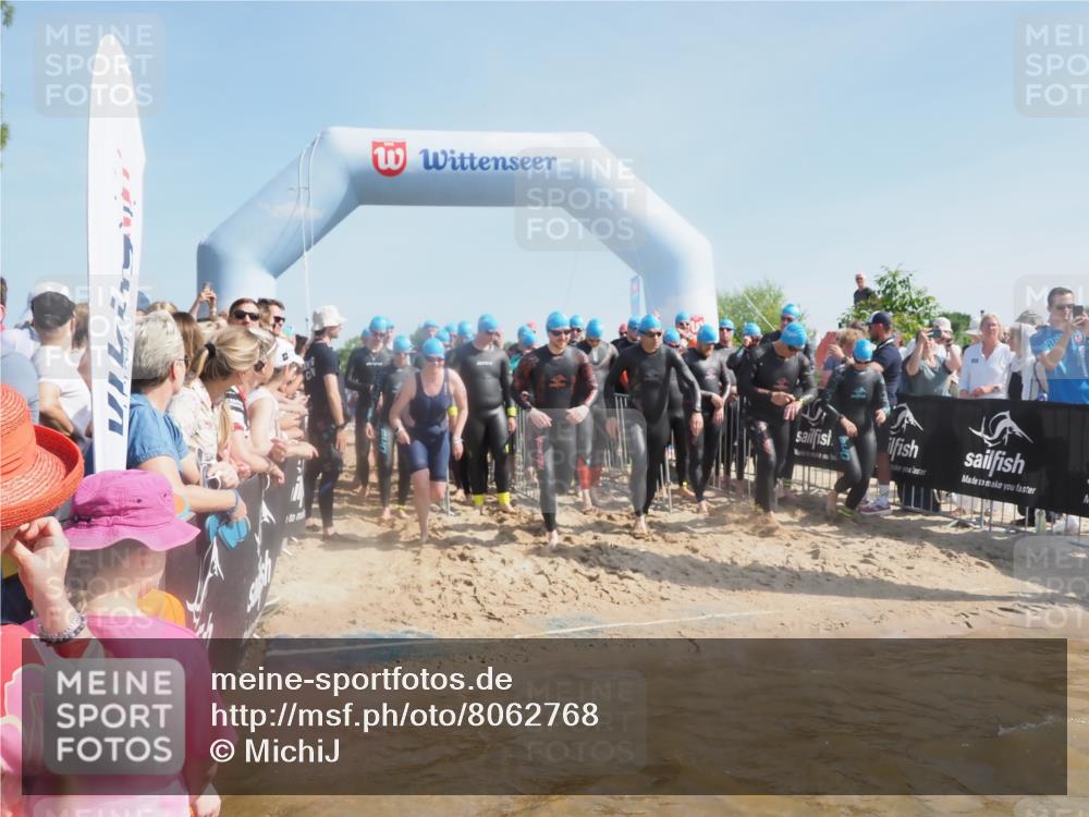 22.06.2025 - Viking Triathlon MichiJ http://msf.ph/oto/8062768 22.06.2025 10:08:15 Schwimmen 37, 51, 106, 116, 133, 140, 222, 225, 364, 378, 403, 406, 410, 480, 638 meine-sportfotos.de