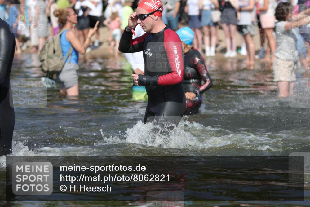 22.06.2025 - Viking Triathlon H.Heesch http://msf.ph/oto/8062821 22.06.2025 10:07:15 Schwimmen 123, 190, 201, 202, 223, 267, 273, 326, 333, 402, 425, 463, 519, 607, 637 meine-sportfotos.de