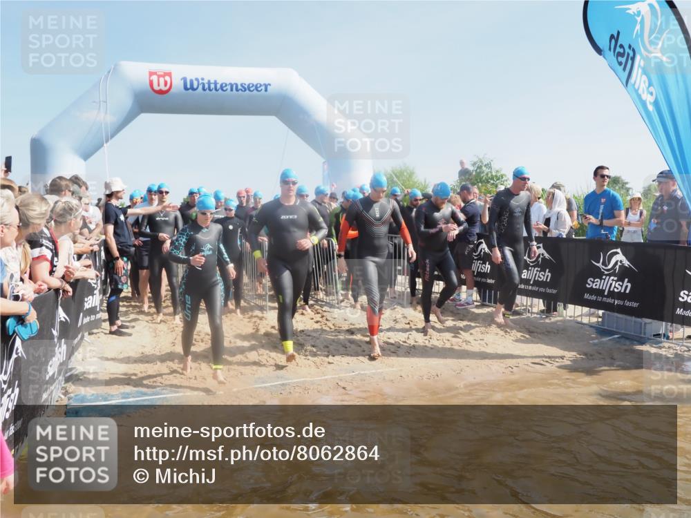 22.06.2025 - Viking Triathlon MichiJ http://msf.ph/oto/8062864 22.06.2025 10:08:22 Schwimmen 37, 48, 69, 97, 133, 140, 222, 225, 364, 403, 406, 410, 499, 518, 638 meine-sportfotos.de