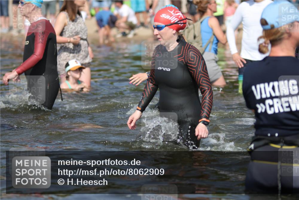 22.06.2025 - Viking Triathlon H.Heesch http://msf.ph/oto/8062909 22.06.2025 10:07:46 Schwimmen 16, 76, 95, 102, 143, 263, 363, 372, 436, 453, 477, 503, 547, 621, 624 meine-sportfotos.de