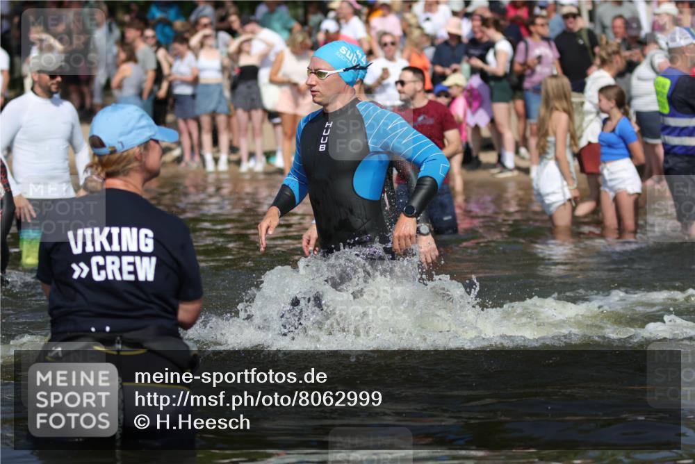 22.06.2025 - Viking Triathlon H.Heesch http://msf.ph/oto/8062999 22.06.2025 10:08:12 Schwimmen 51, 106, 116, 206, 225, 268, 378, 403, 406, 410, 422, 466, 480, 543, 638 meine-sportfotos.de