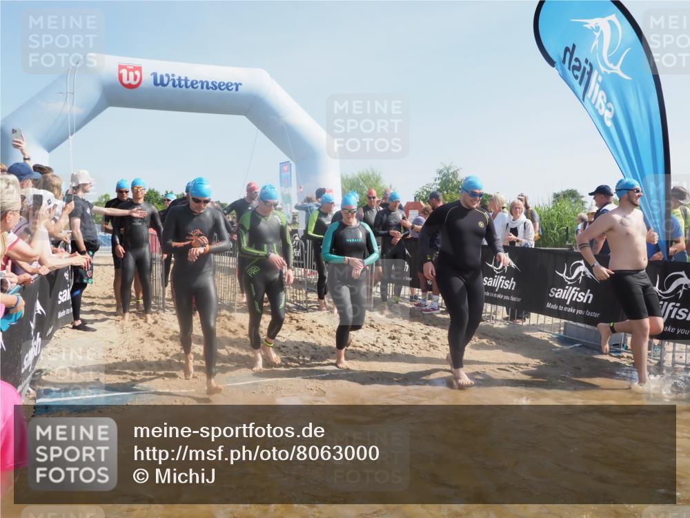 22.06.2025 - Viking Triathlon MichiJ http://msf.ph/oto/8063000 22.06.2025 10:08:36 Schwimmen 71, 136, 166, 246, 303, 305, 319, 357, 360, 459, 470, 472, 481, 490, 542 meine-sportfotos.de