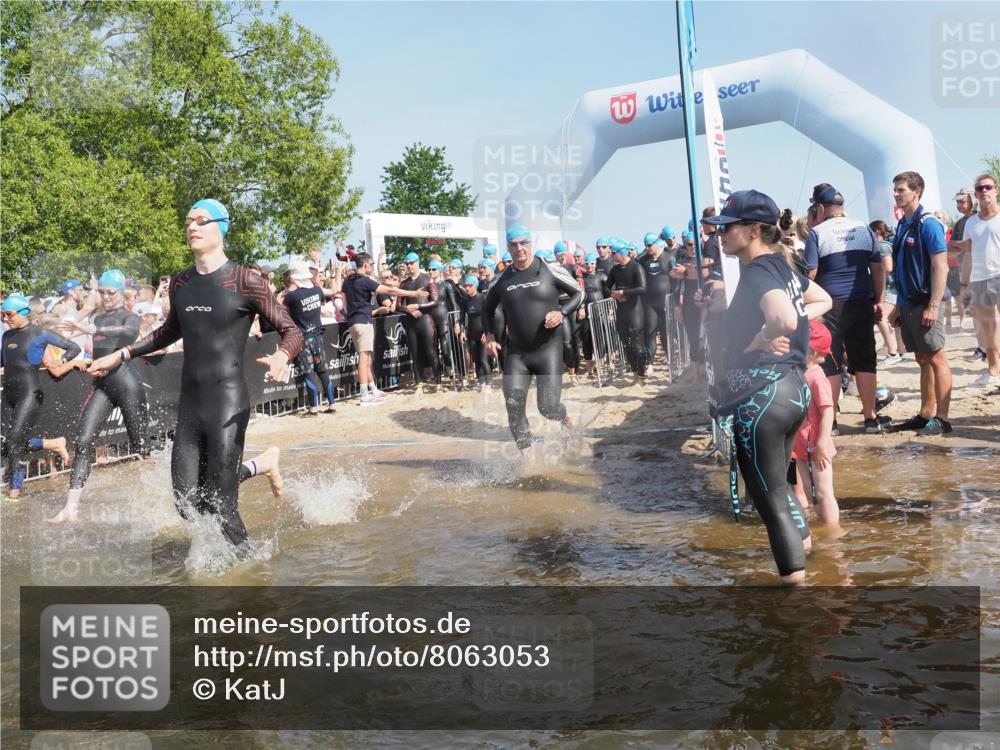 22.06.2025 - Viking Triathlon KatJ http://msf.ph/oto/8063053 22.06.2025 10:01:58 Schwimmen 3, 17, 80, 91, 125, 158, 271, 278, 299, 304, 355, 435, 449, 551, 618 meine-sportfotos.de