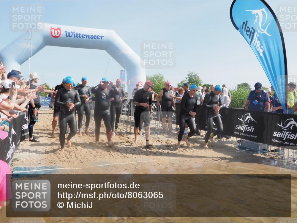 22.06.2025 - Viking Triathlon MichiJ http://msf.ph/oto/8063065 22.06.2025 10:08:40 Schwimmen 71, 136, 166, 234, 241, 246, 303, 305, 319, 356, 357, 459, 470, 471, 656 meine-sportfotos.de