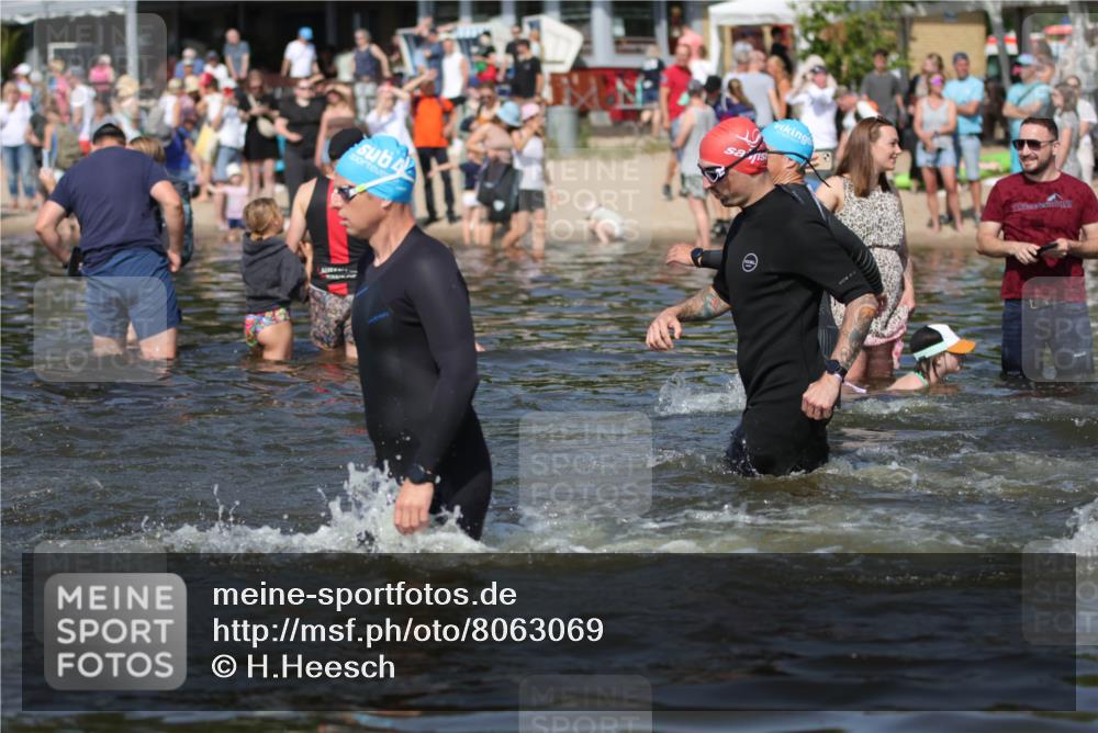 22.06.2025 - Viking Triathlon H.Heesch http://msf.ph/oto/8063069 22.06.2025 10:08:50 Schwimmen 160, 234, 241, 356, 359, 405, 471, 483, 634, 640, 656 meine-sportfotos.de