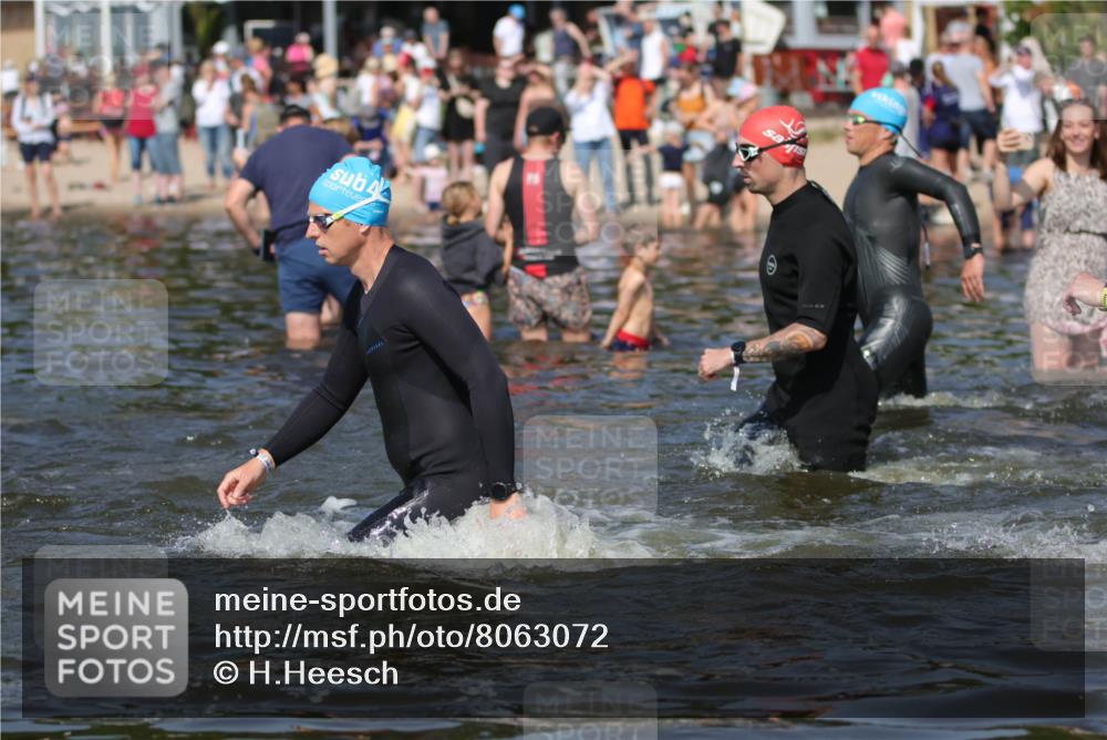 22.06.2025 - Viking Triathlon H.Heesch http://msf.ph/oto/8063072 22.06.2025 10:08:50 Schwimmen 160, 234, 241, 356, 359, 405, 471, 483, 634, 640, 656 meine-sportfotos.de