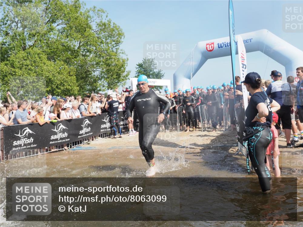 22.06.2025 - Viking Triathlon KatJ http://msf.ph/oto/8063099 22.06.2025 10:01:59 Schwimmen 3, 17, 80, 91, 127, 137, 278, 299, 304, 365, 415, 435, 449, 551, 618 meine-sportfotos.de