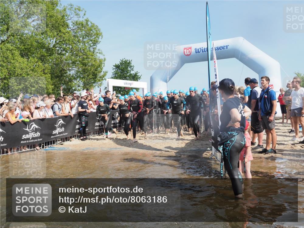 22.06.2025 - Viking Triathlon KatJ http://msf.ph/oto/8063186 22.06.2025 10:02:07 Schwimmen 107, 127, 137, 149, 247, 278, 299, 365, 387, 415, 435, 449, 492, 522, 551 meine-sportfotos.de