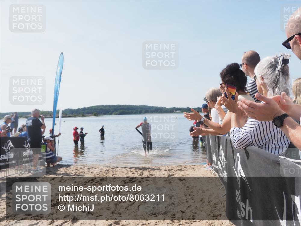 22.06.2025 - Viking Triathlon MichiJ http://msf.ph/oto/8063211 22.06.2025 10:22:50 Schwimmen 100 meine-sportfotos.de