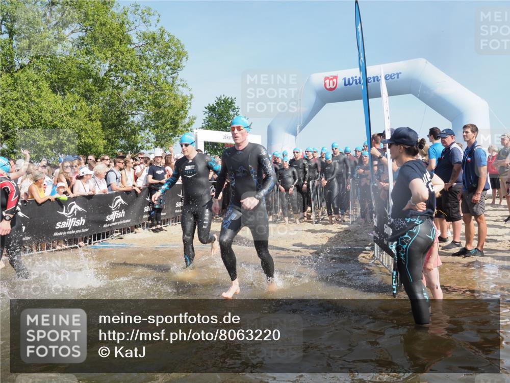 22.06.2025 - Viking Triathlon KatJ http://msf.ph/oto/8063220 22.06.2025 10:02:09 Schwimmen 21, 107, 127, 137, 139, 149, 207, 247, 309, 365, 382, 387, 415, 492, 522 meine-sportfotos.de