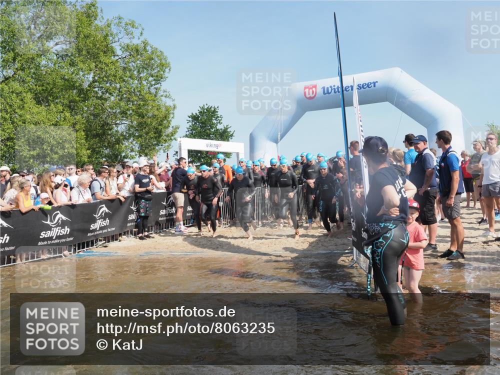 22.06.2025 - Viking Triathlon KatJ http://msf.ph/oto/8063235 22.06.2025 10:02:12 Schwimmen 21, 107, 127, 137, 139, 149, 207, 247, 309, 365, 382, 387, 415, 492, 522 meine-sportfotos.de