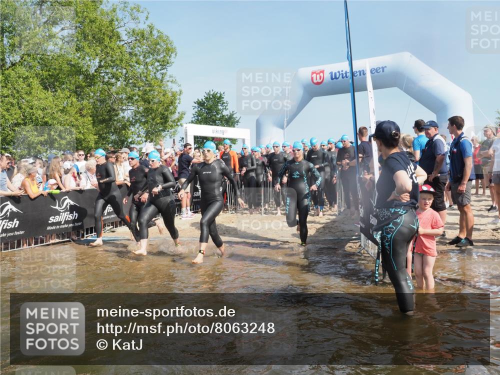 22.06.2025 - Viking Triathlon KatJ http://msf.ph/oto/8063248 22.06.2025 10:02:13 Schwimmen 21, 107, 127, 137, 139, 149, 207, 247, 309, 365, 382, 387, 415, 492, 522 meine-sportfotos.de