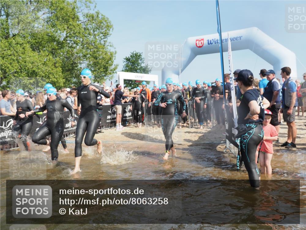 22.06.2025 - Viking Triathlon KatJ http://msf.ph/oto/8063258 22.06.2025 10:02:13 Schwimmen 21, 107, 127, 137, 139, 149, 207, 247, 309, 365, 382, 387, 415, 492, 522 meine-sportfotos.de