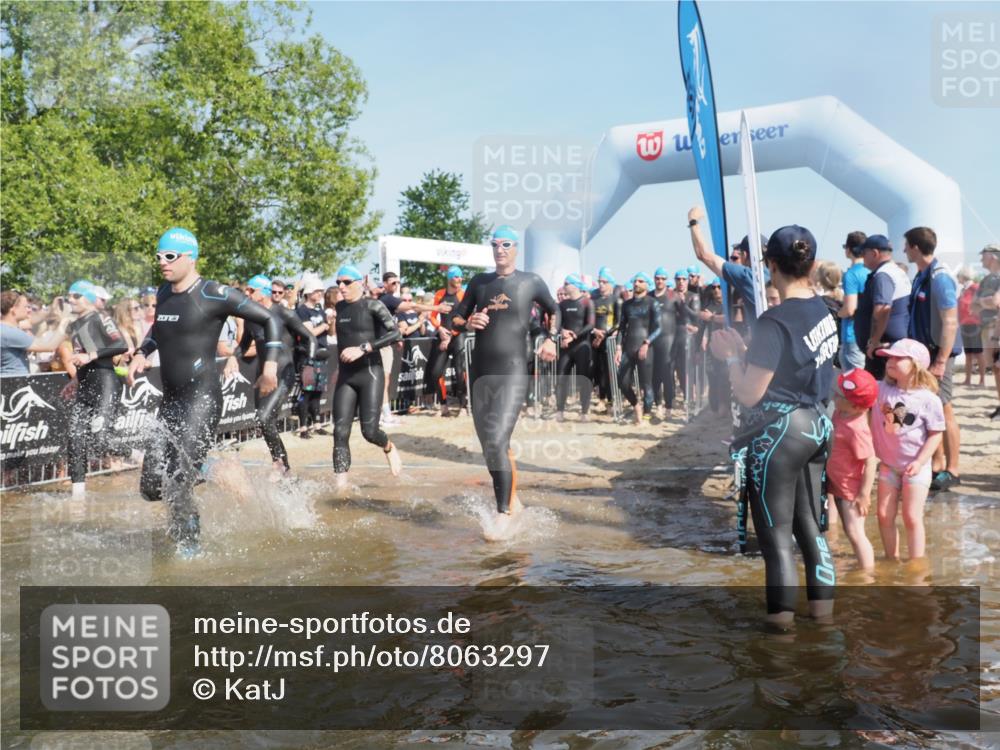 22.06.2025 - Viking Triathlon KatJ http://msf.ph/oto/8063297 22.06.2025 10:02:19 Schwimmen 21, 75, 139, 207, 247, 255, 265, 309, 331, 382, 464, 469, 522 meine-sportfotos.de