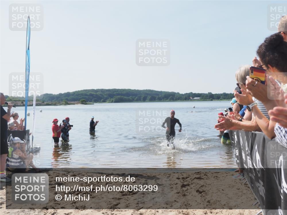 22.06.2025 - Viking Triathlon MichiJ http://msf.ph/oto/8063299 22.06.2025 10:24:12 Schwimmen 609 meine-sportfotos.de