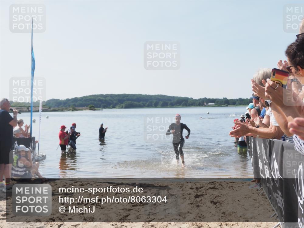 22.06.2025 - Viking Triathlon MichiJ http://msf.ph/oto/8063304 22.06.2025 10:24:13 Schwimmen 609 meine-sportfotos.de