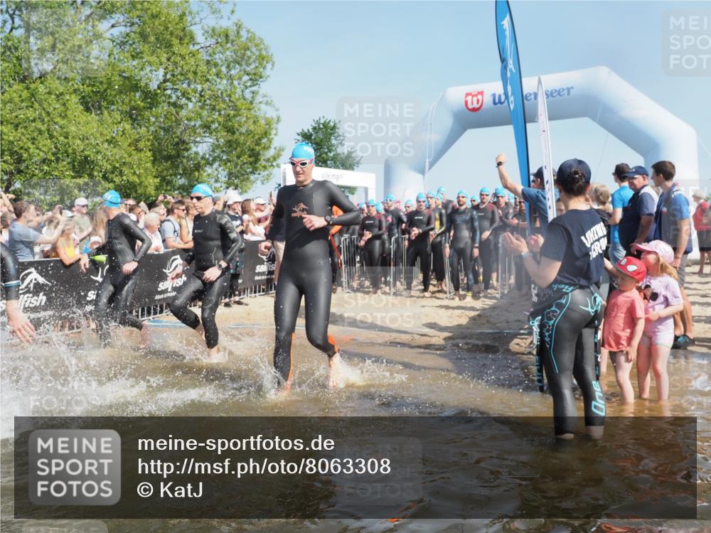 22.06.2025 - Viking Triathlon KatJ http://msf.ph/oto/8063308 22.06.2025 10:02:19 Schwimmen 21, 75, 139, 207, 247, 255, 265, 309, 331, 382, 464, 469, 522 meine-sportfotos.de