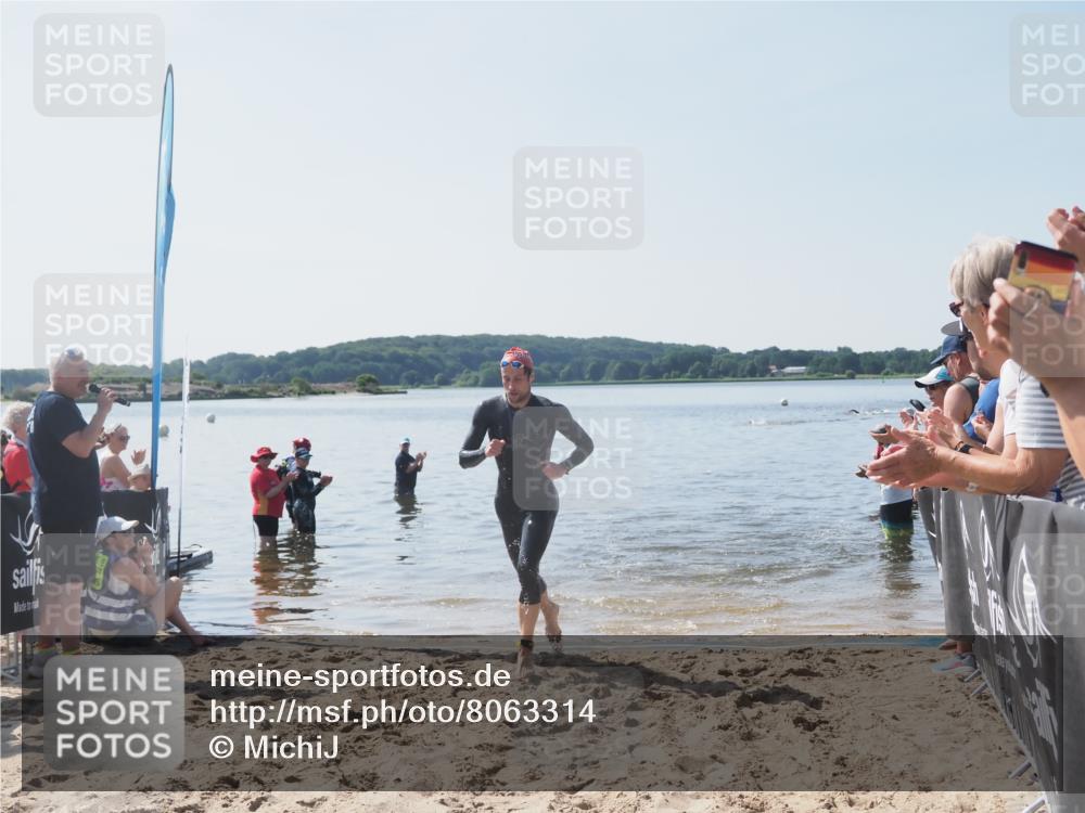 22.06.2025 - Viking Triathlon MichiJ http://msf.ph/oto/8063314 22.06.2025 10:24:14 Schwimmen 609 meine-sportfotos.de
