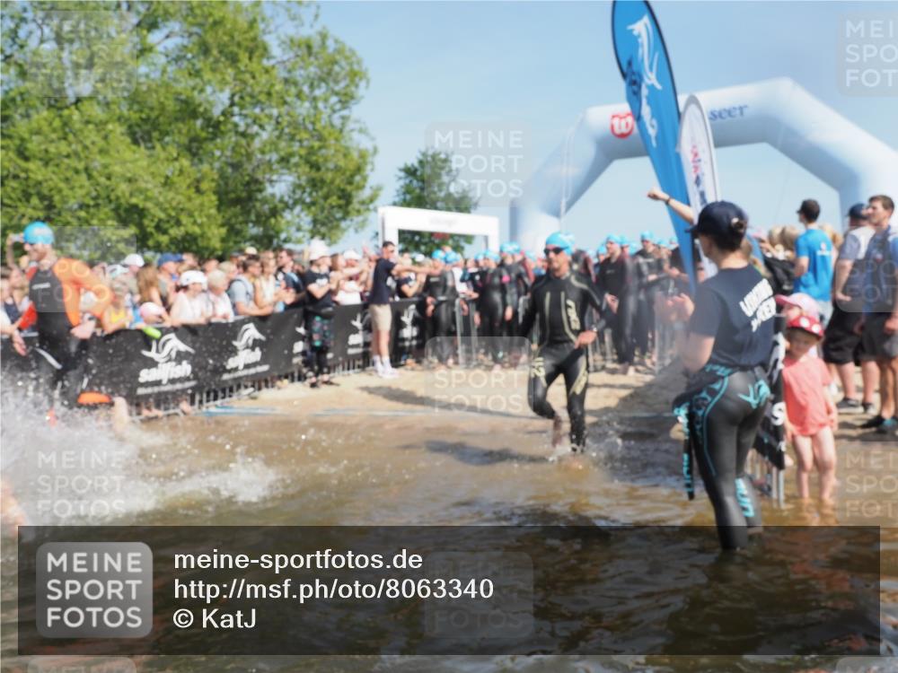 22.06.2025 - Viking Triathlon KatJ http://msf.ph/oto/8063340 22.06.2025 10:02:24 Schwimmen 75, 78, 103, 180, 188, 189, 255, 265, 283, 331, 464, 469, 520, 532, 549 meine-sportfotos.de